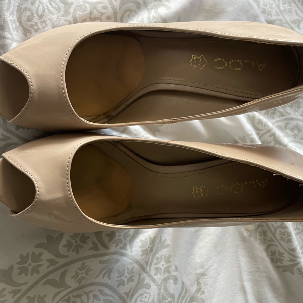 Aldo platform heels - nude size 9